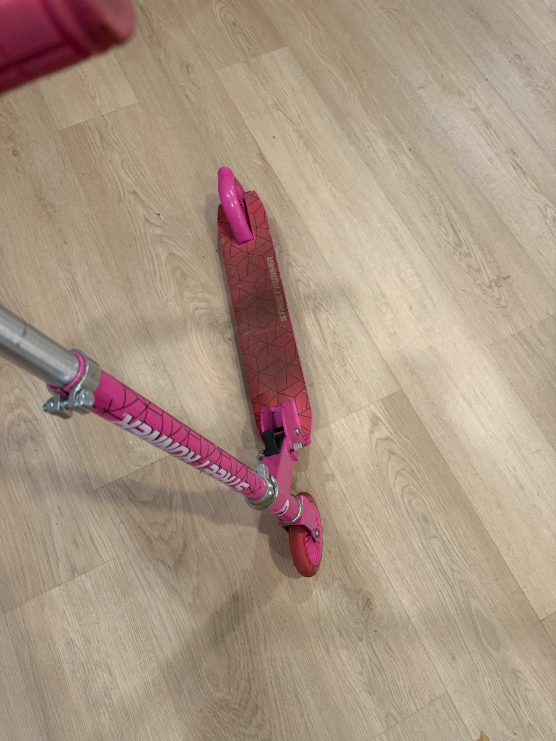 Pink Street Runner Scooter - photo 3