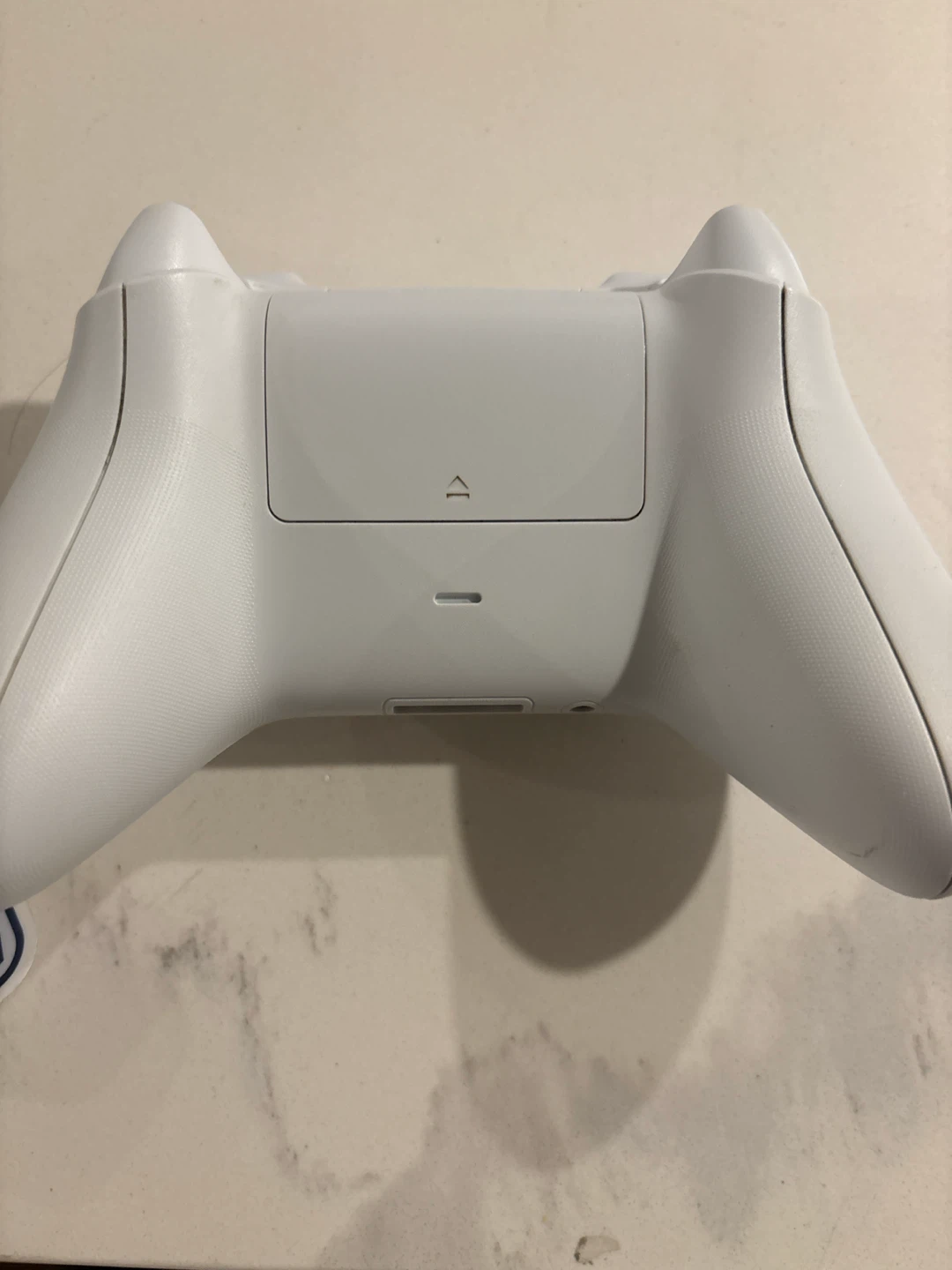 Xbox series S comes with 2 controllers - photo 3