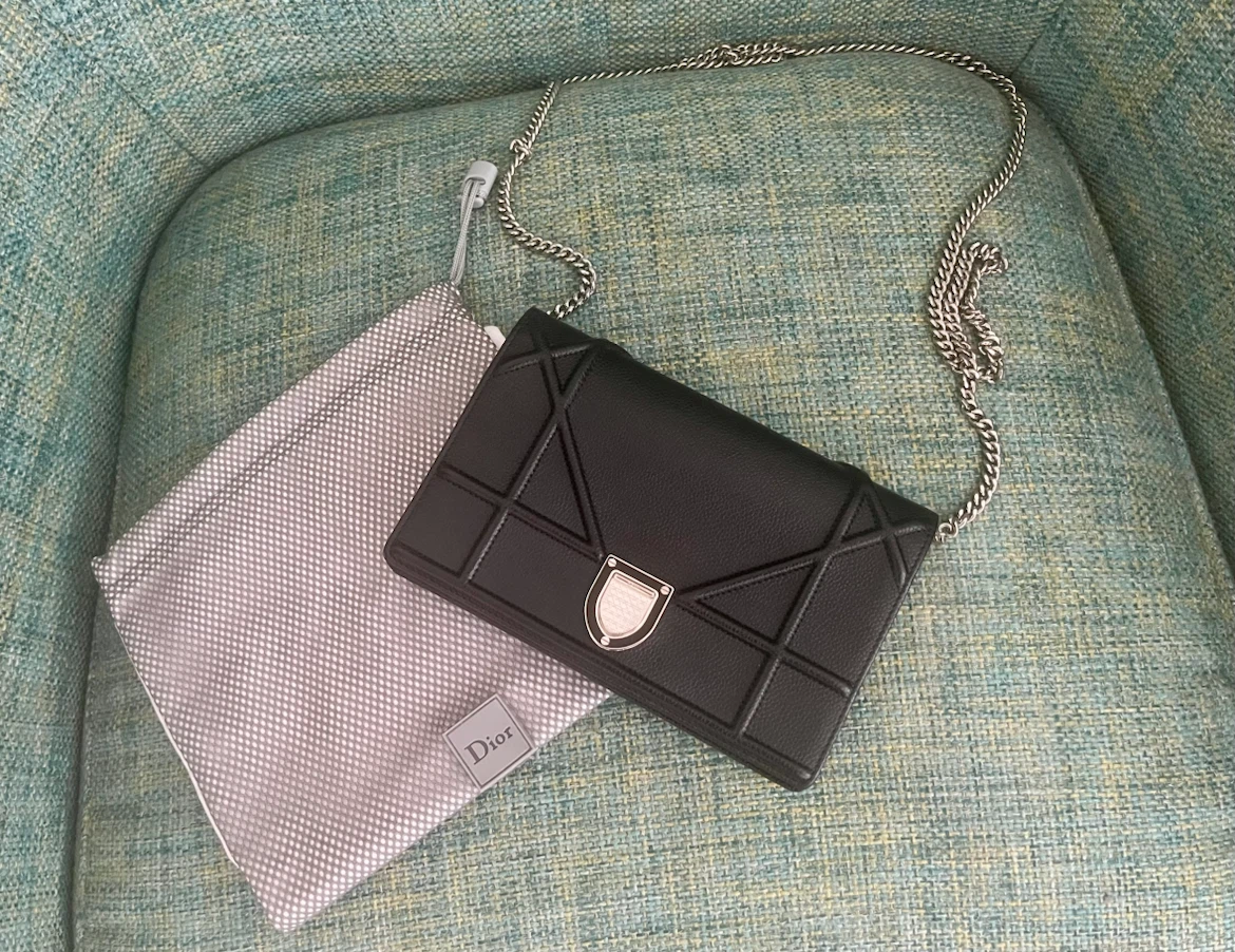 ❗️SALE❗️Dior wallet on chain