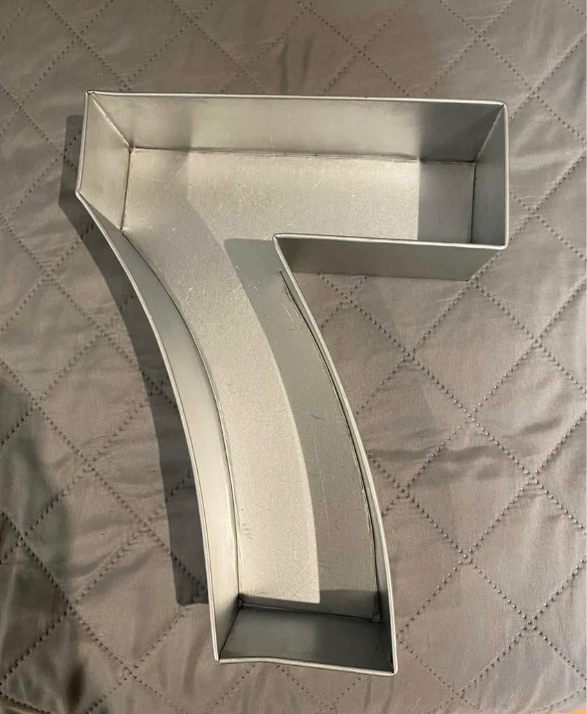 Number 7 Cake Pan - photo 2