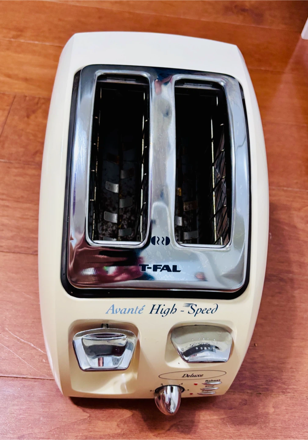 T-Fal Avanté High-Speed Deluxe 2-Slice Toaster