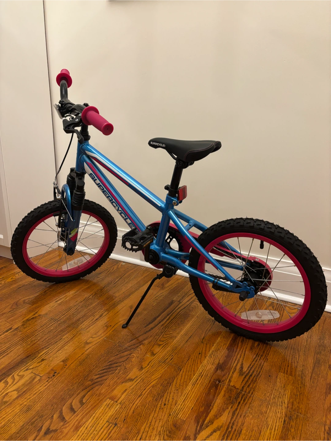 BRAND NEW Supercycle Kids Bike - Blue/Pink