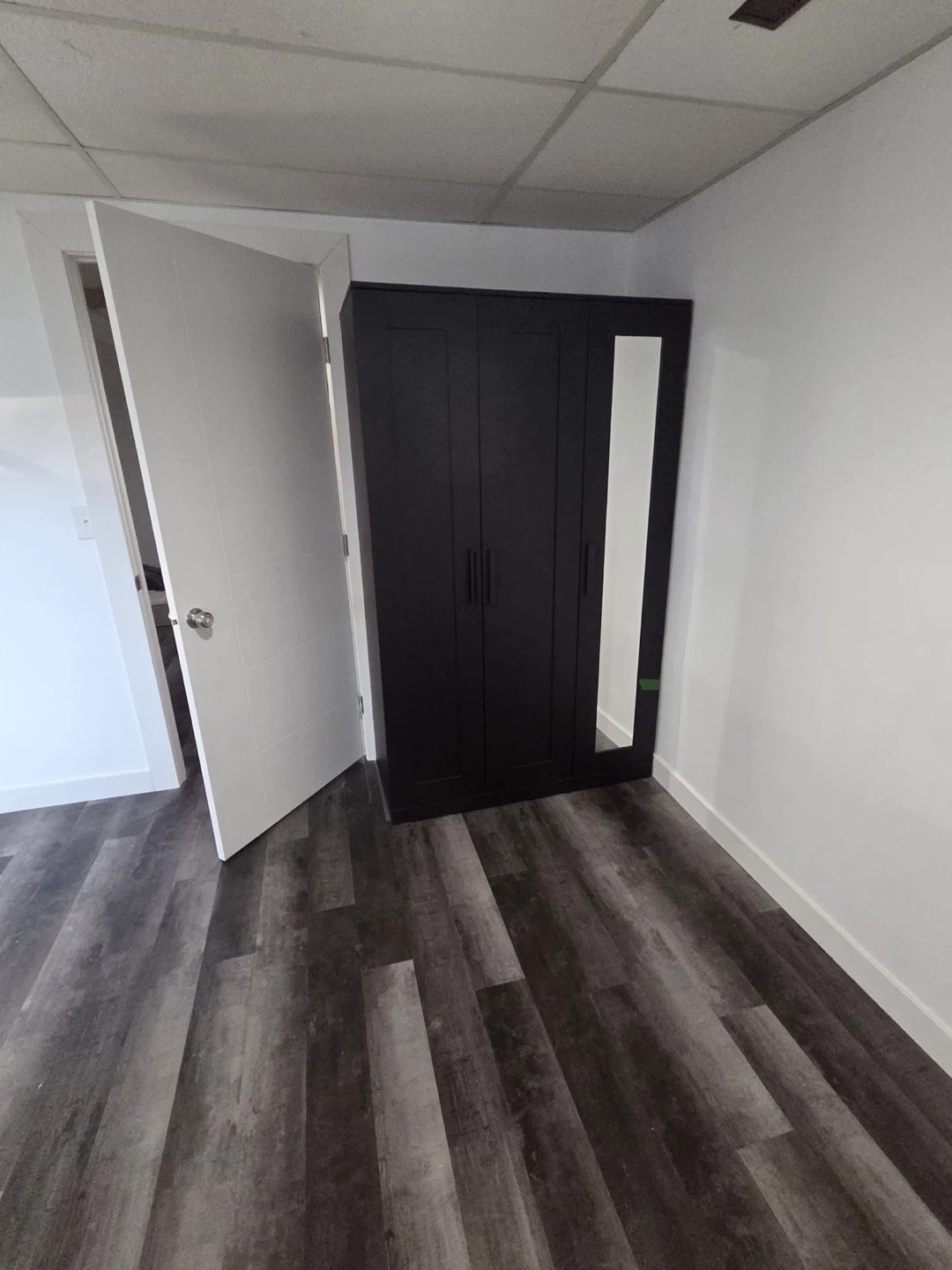 2 bedroom basement for rent - photo 2
