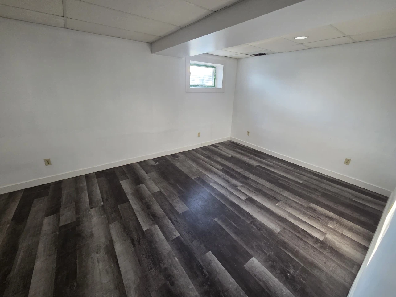2 bedroom basement for rent - photo 3