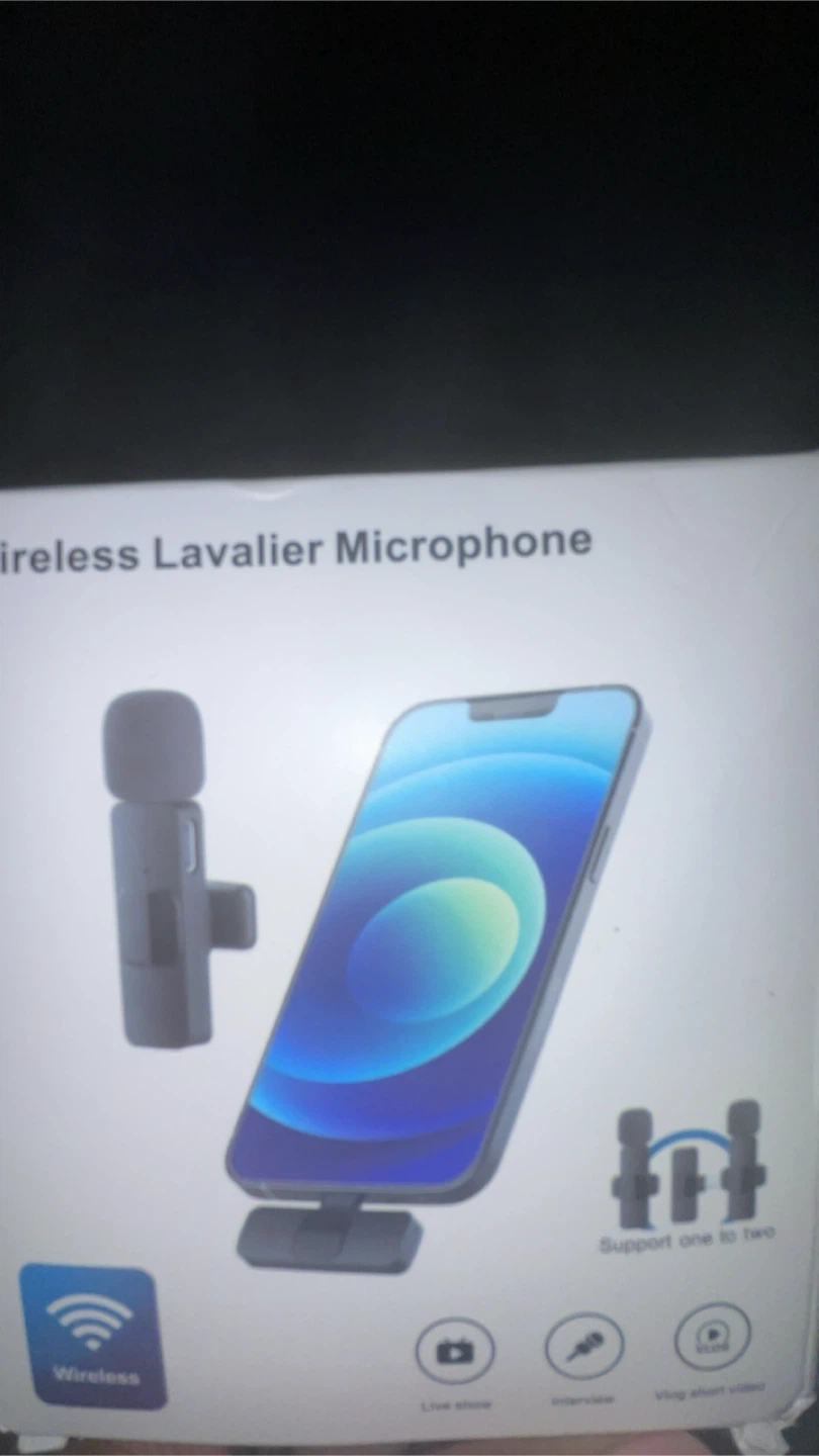 Wireless Lavalier Microphone Set