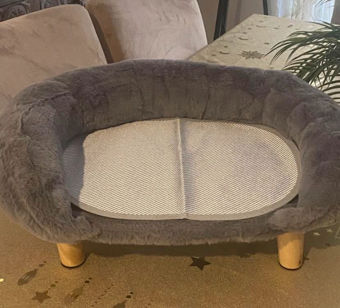 Grey Plush Pet Bed with Wooden Legs - photo 2
