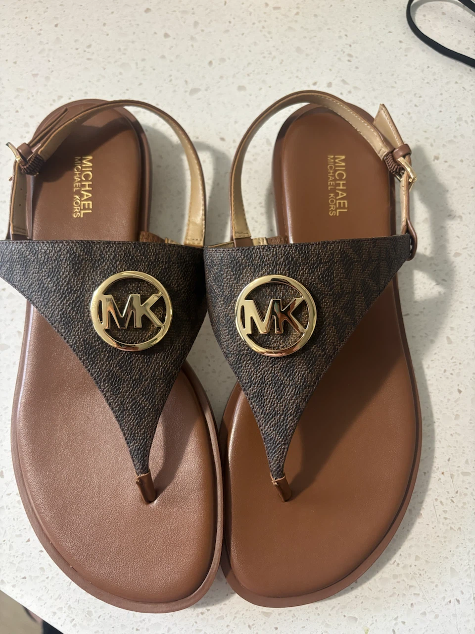 Michael Kors MK Logo Thong Sandals Size 8
