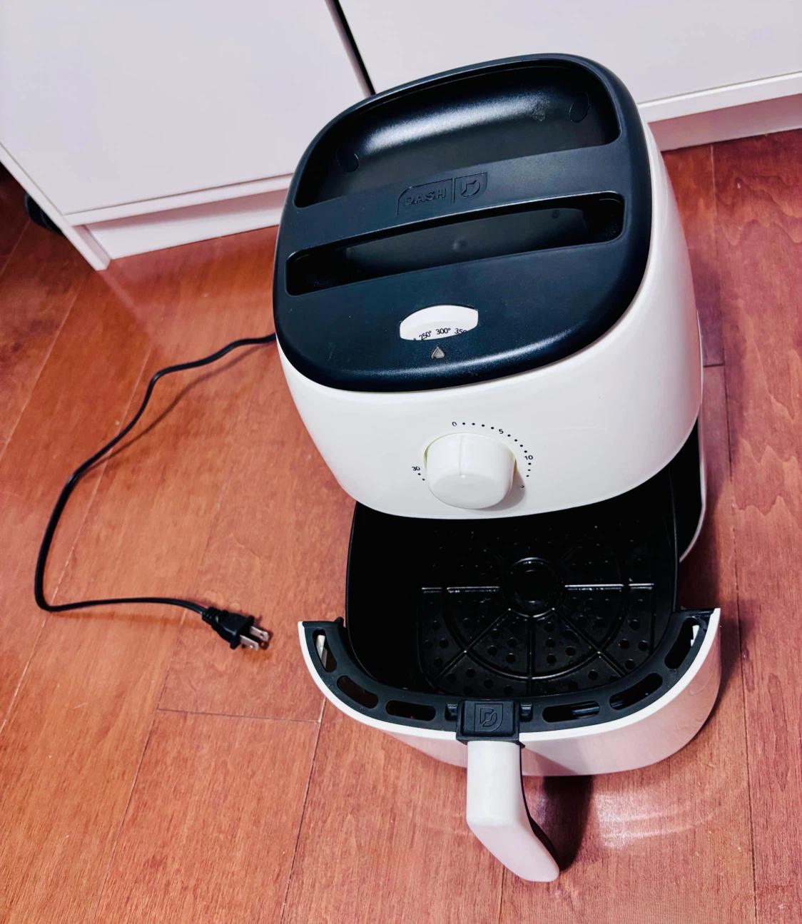 Dash Compact Air Fryer - photo 2