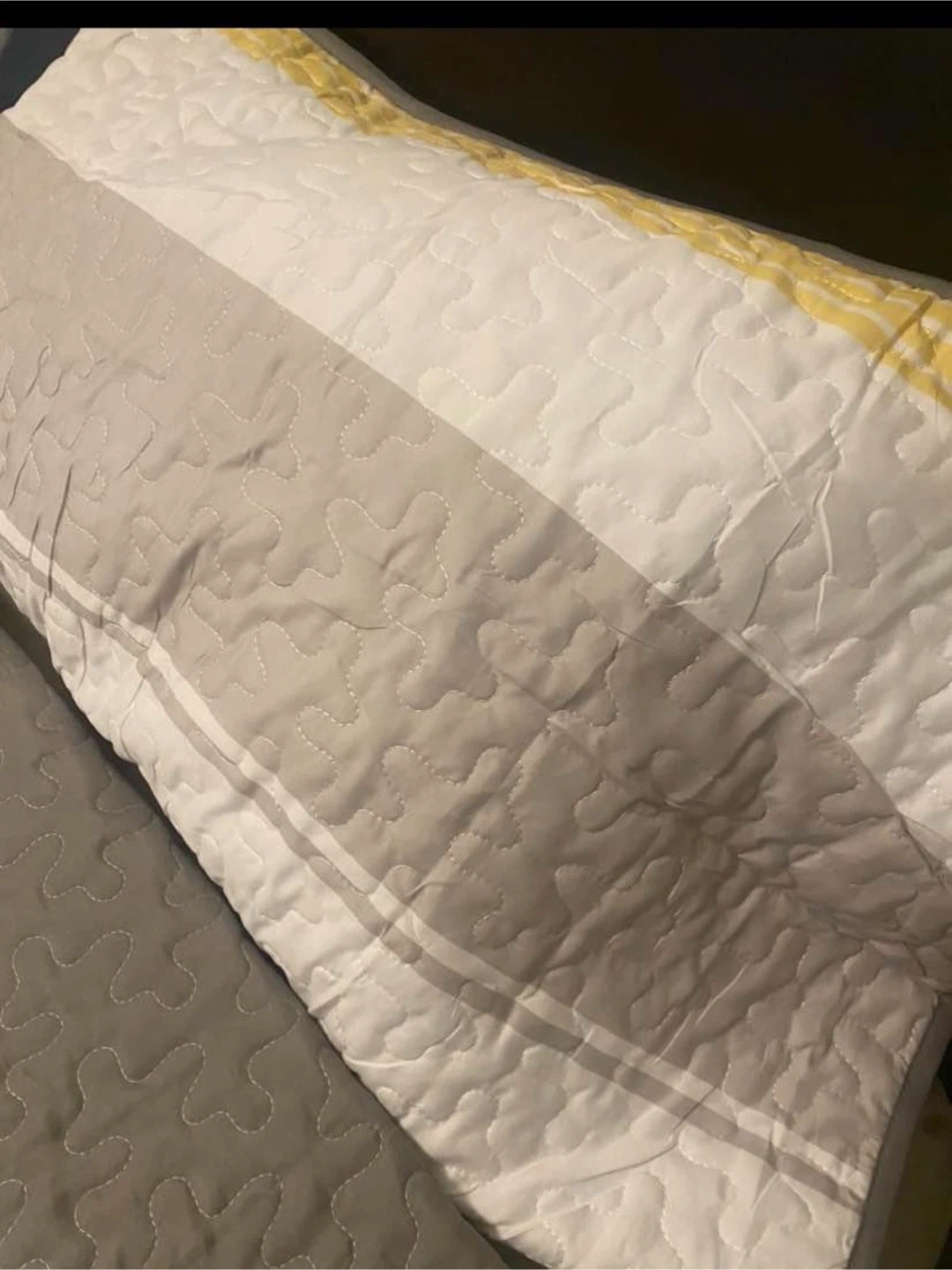 Dinjoy Quilt King Size 106x96in - photo 3