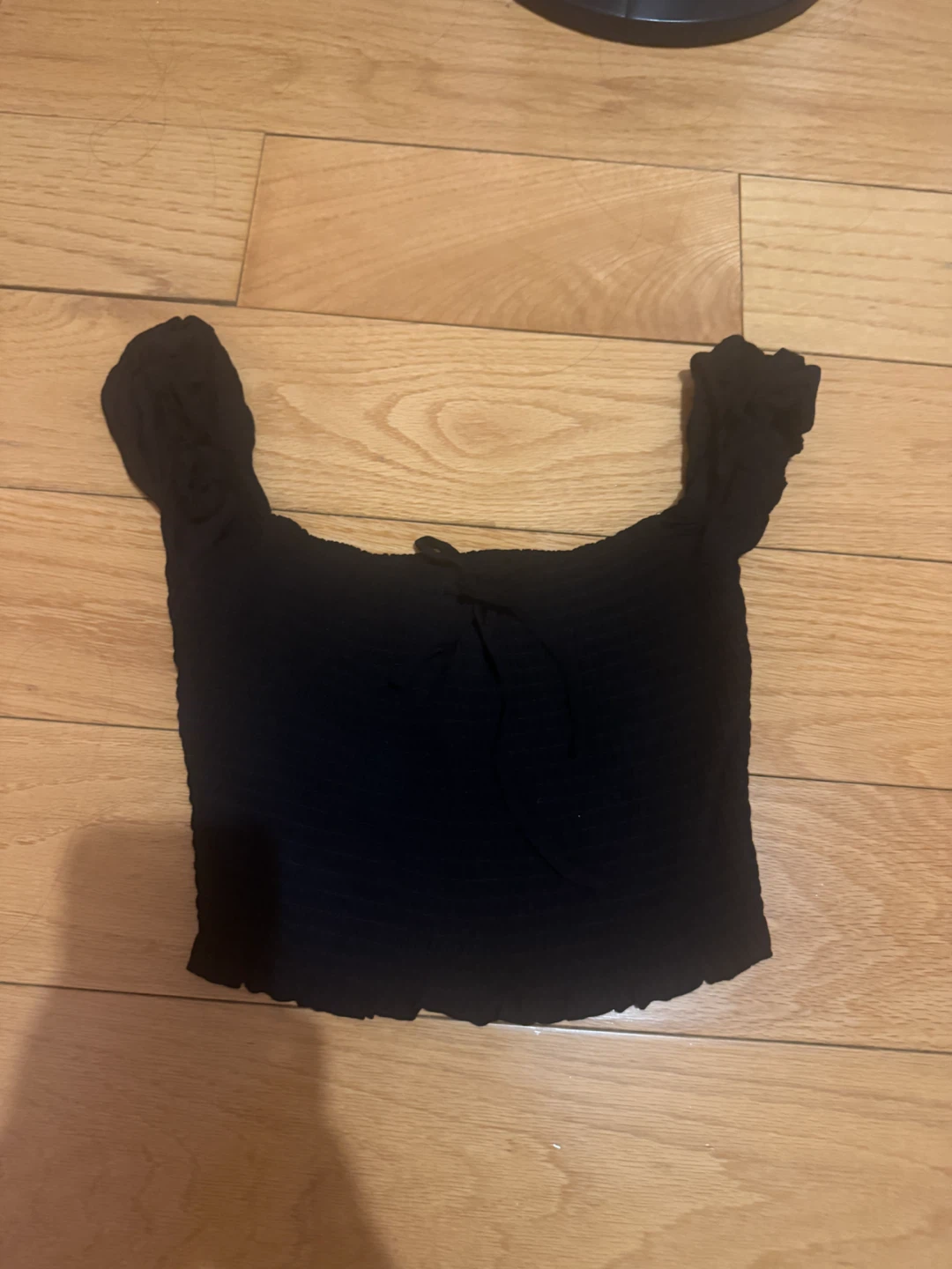 Wilfred Black Off-the-Shoulder Crop Top