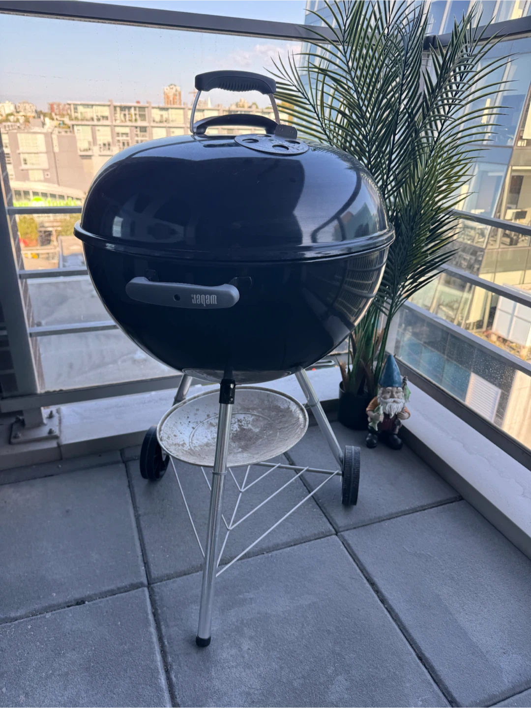 Weber Kettle Charcoal Grill