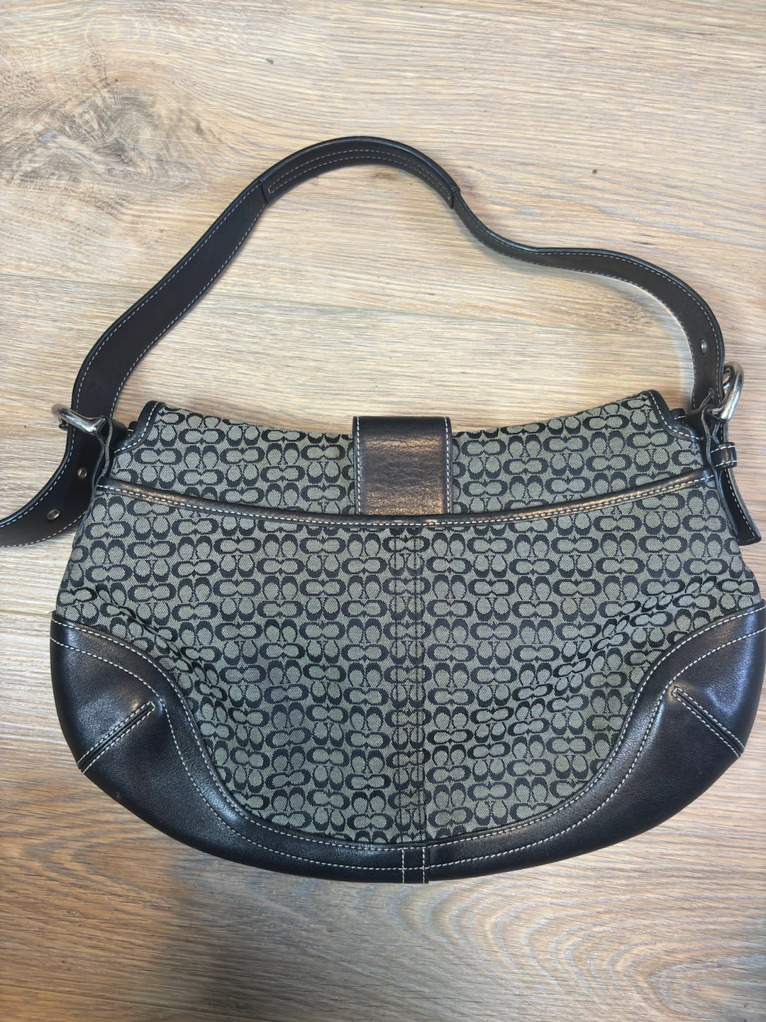 Coach Signature Shoulder Bag - photo 3