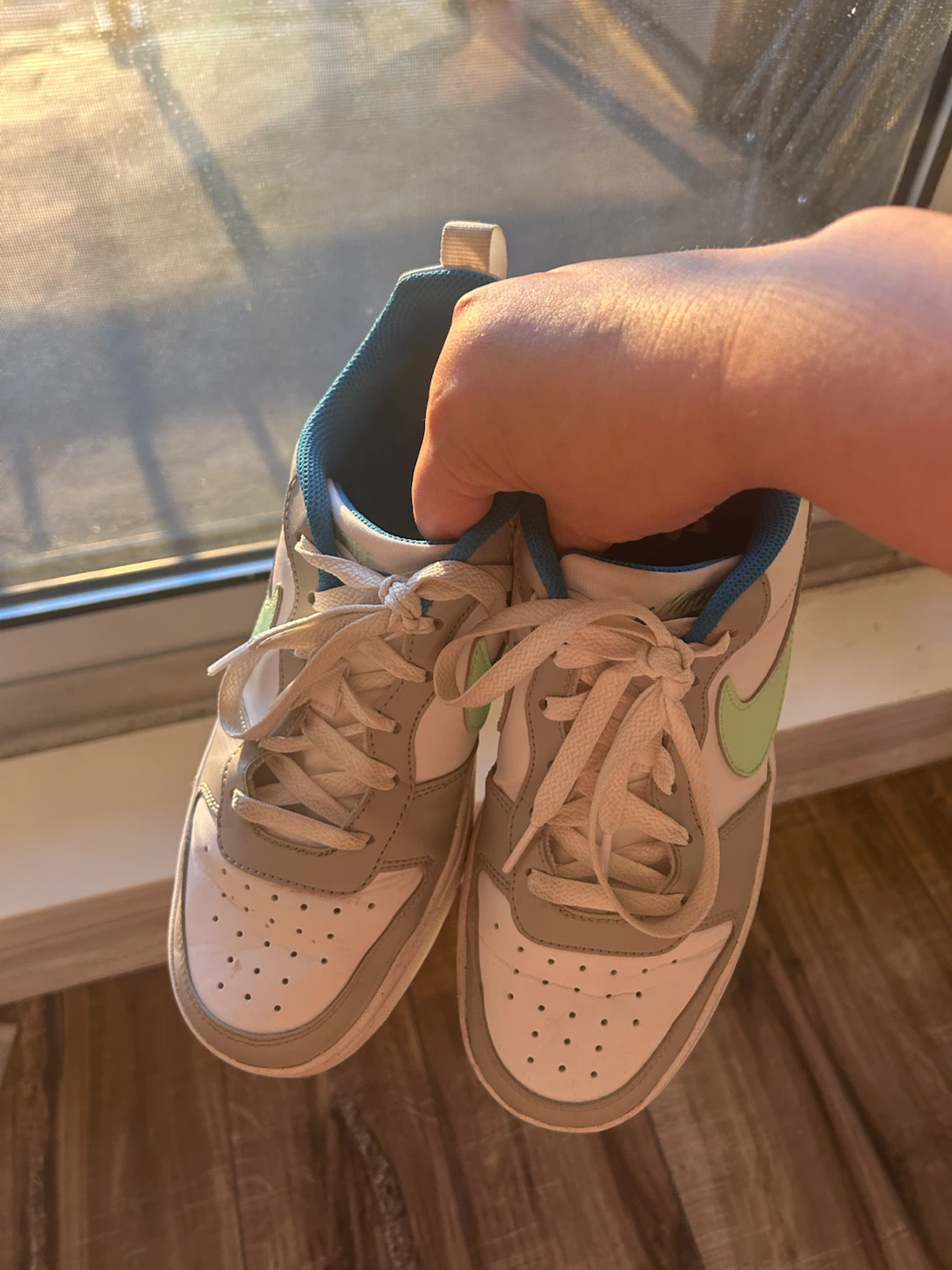 Nike White and Grey Sneakers - photo 2