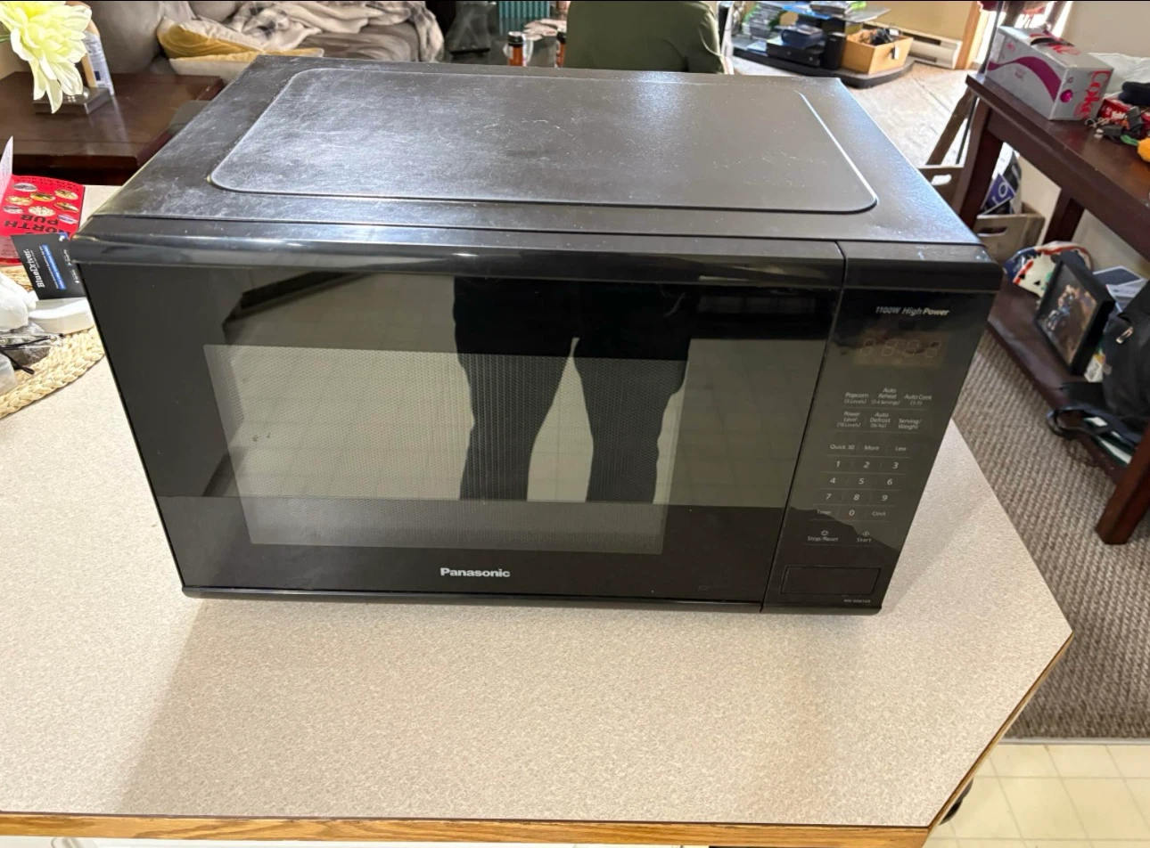 Panasonic Microwave - photo 2
