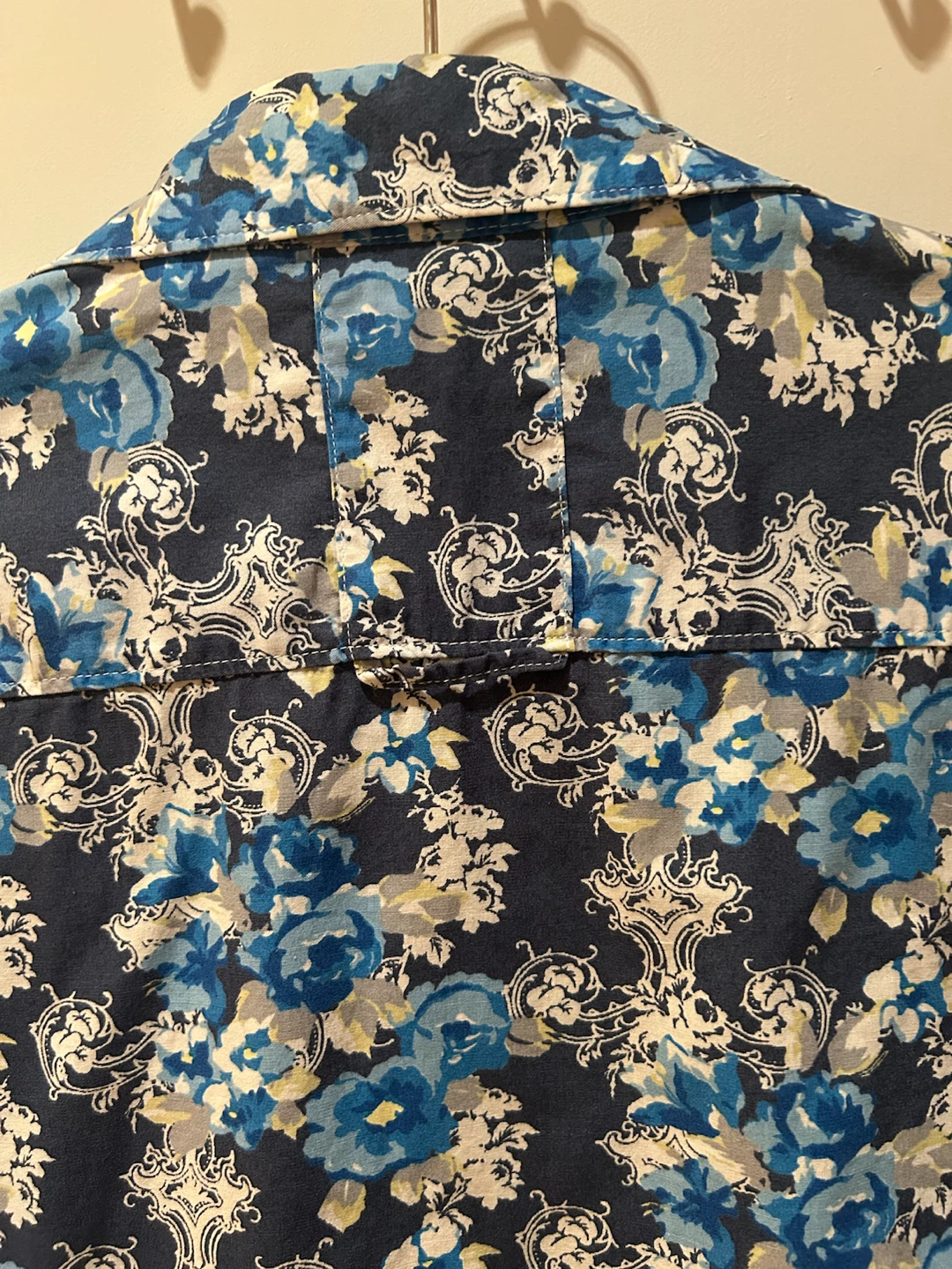 GUESS Blue Floral Long Sleeve Button-Up Shirt Men's Size L - photo 5