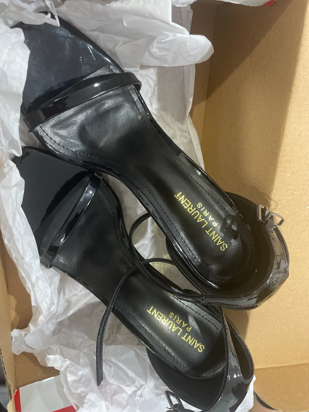 Saint Laurent Paris Black Patent Heels - photo 2