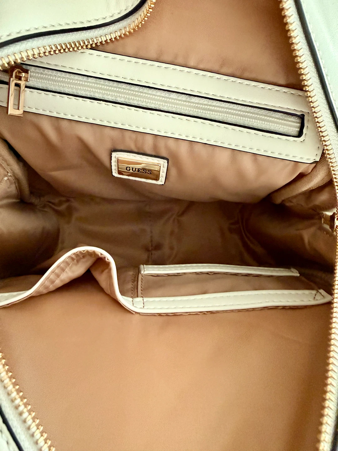 New White GUESS Quilted Backpack - photo 5