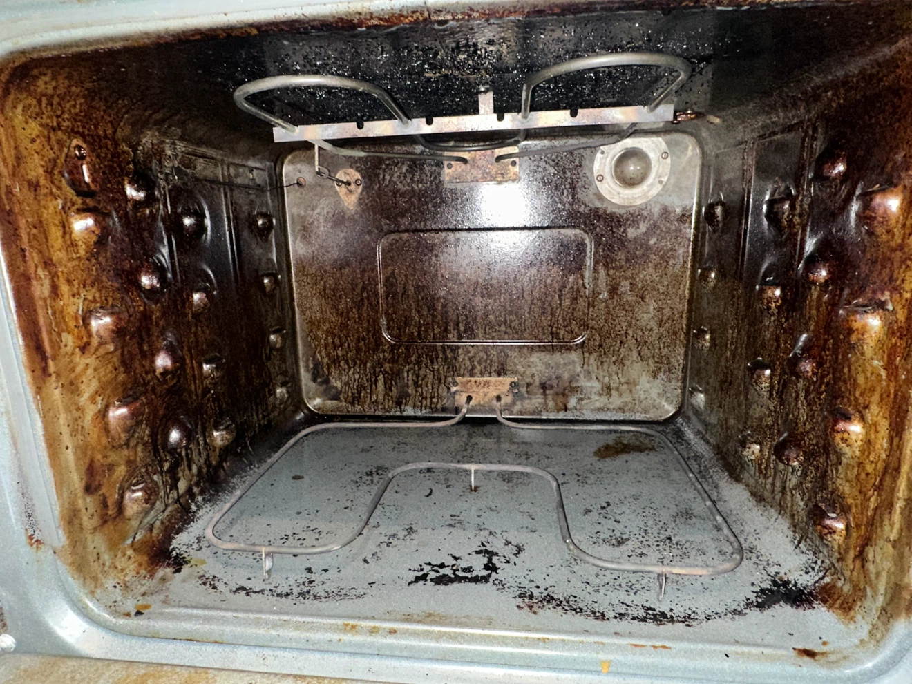 Cleaning Services (Dreamland Maids YYC) - photo 2