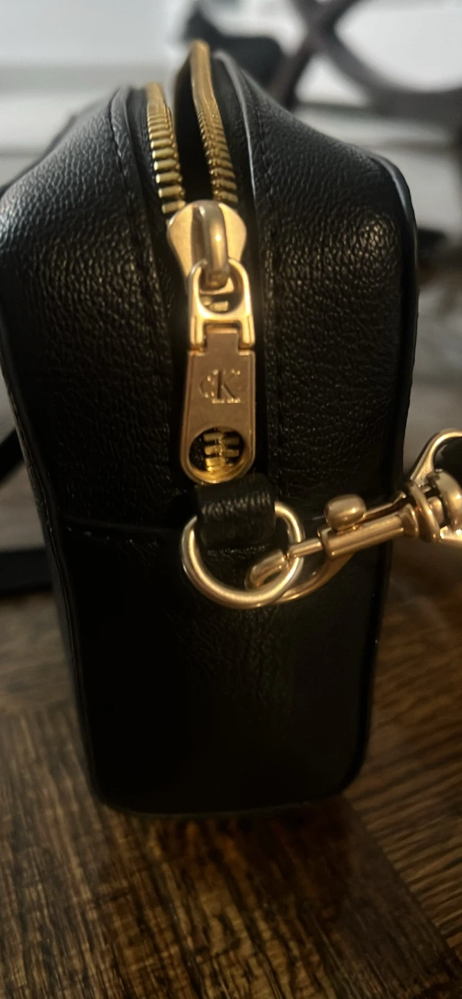 Calvin Klein Black Leather Crossbody Bag - photo 2