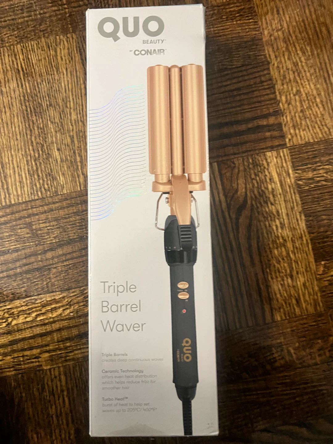 QUO Beauty by Conair Triple Barrel Waver