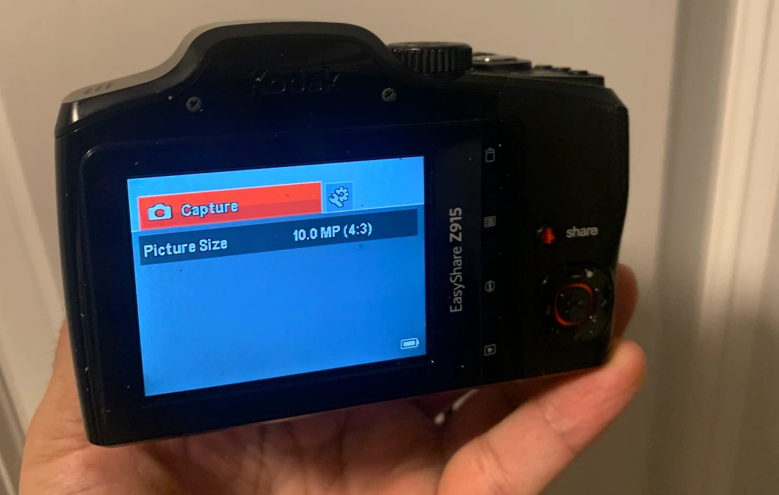 Kodak EasyShare Z915 Digital Camera - photo 3