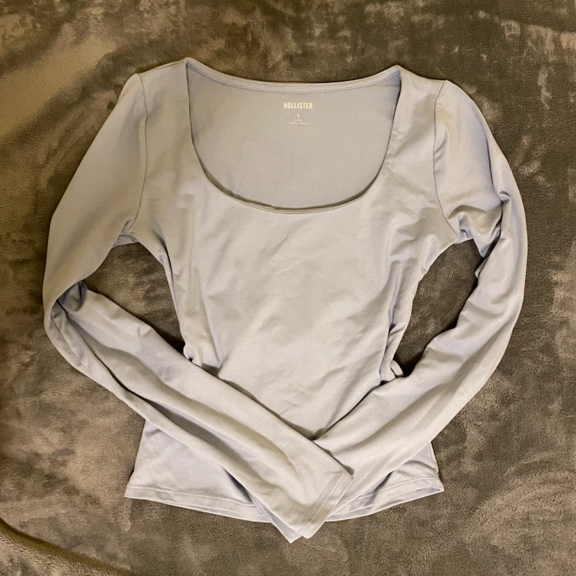 Hollister Long Sleeve Top Size S