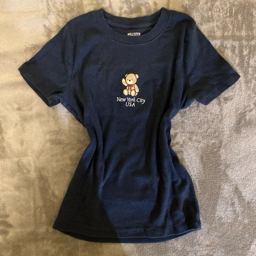 Hollister Navy Blue Teddy Bear T-Shirt Size M