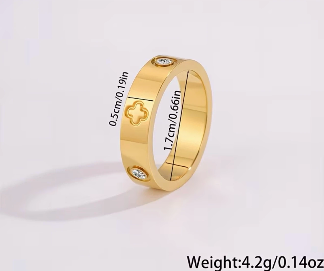 18k Gold Clover Ring with Crystals