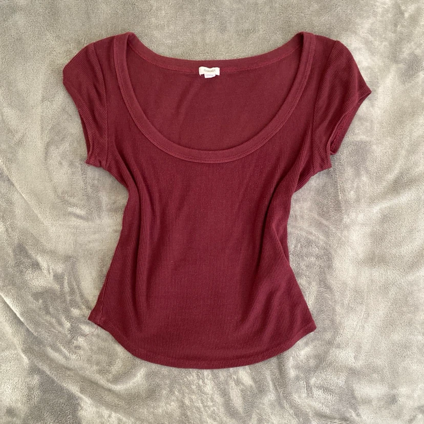 Garage Ribbed Short Sleeve Top - Burgundy - P/S