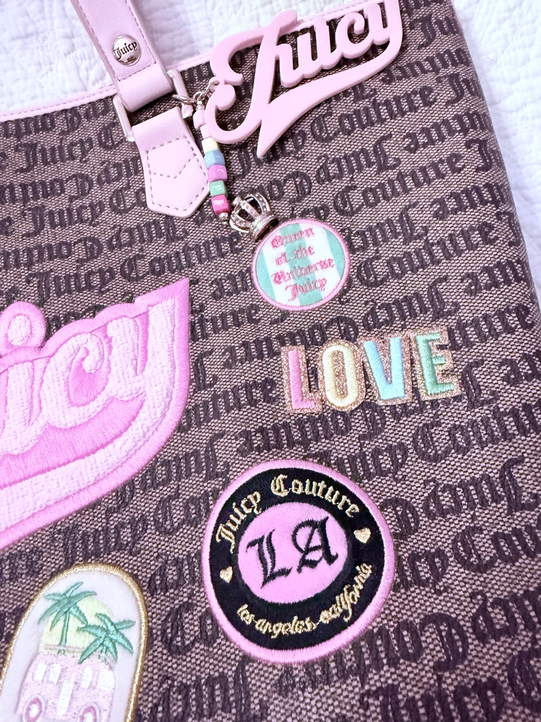 Juicy Couture Run the World Tote Bag - photo 4