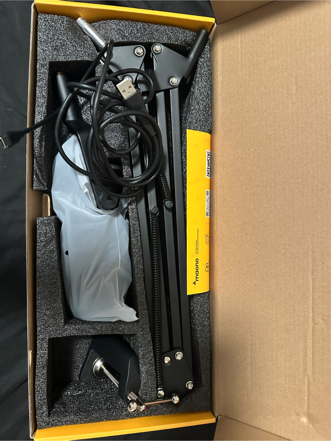 Maono PD100X USB/XLR Dynamic Microphone Boom Arm Bundle - photo 3