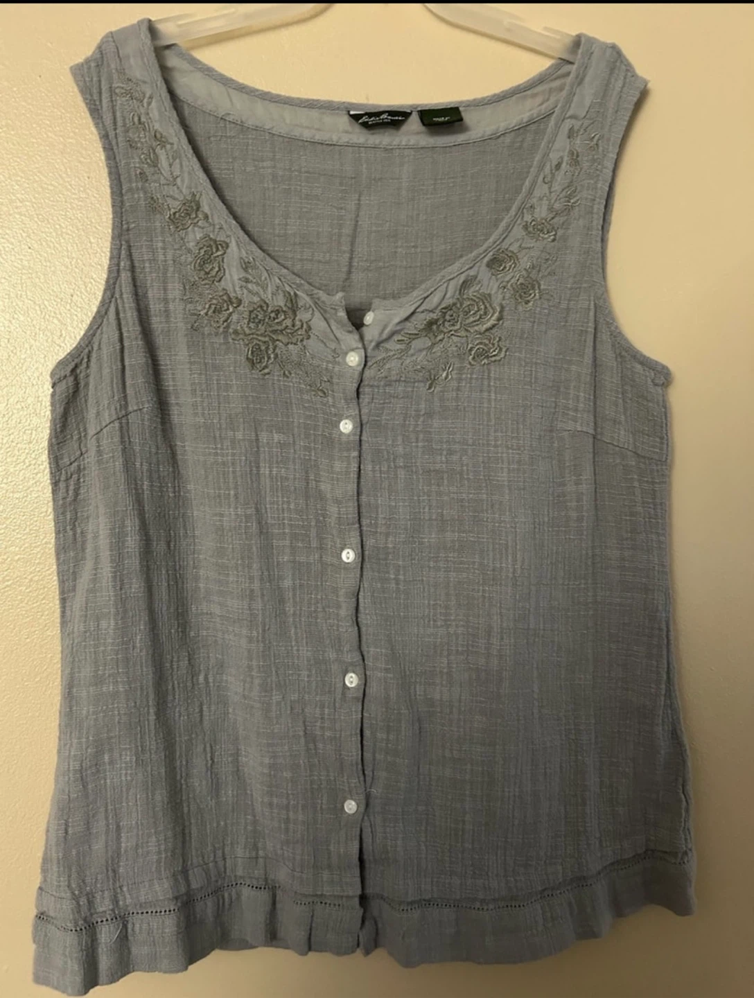 Eddie Bauer Grey Tank Top with Floral Embroidery - photo 5