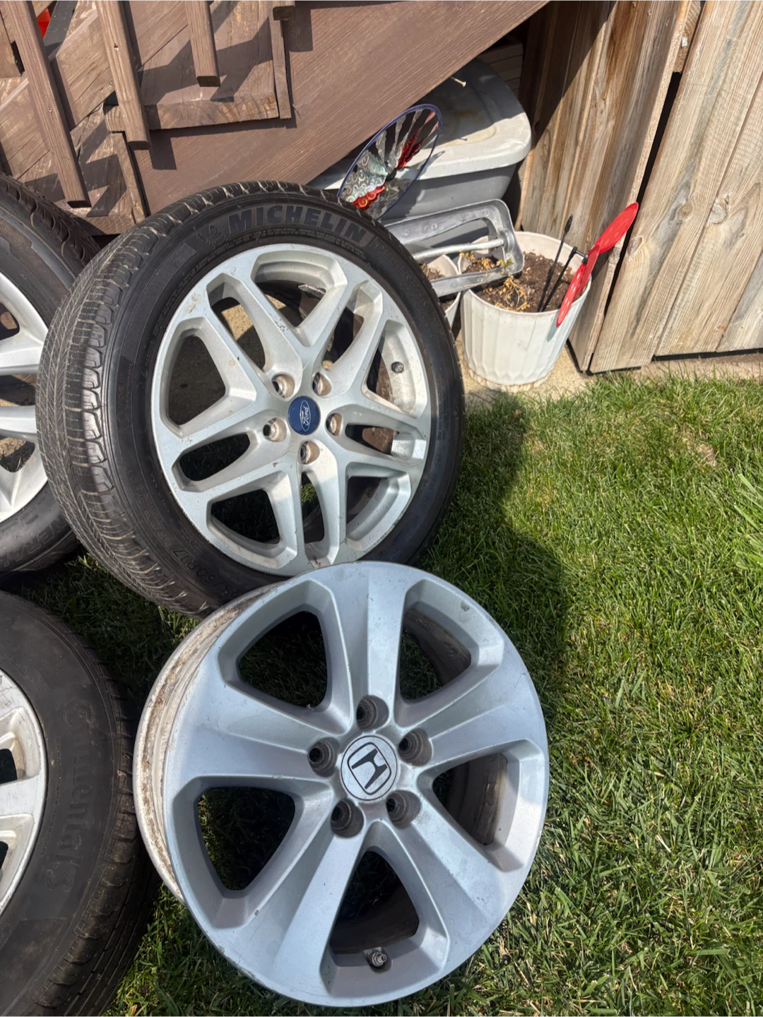 Set of 4 Car Wheels and Tires - photo 2