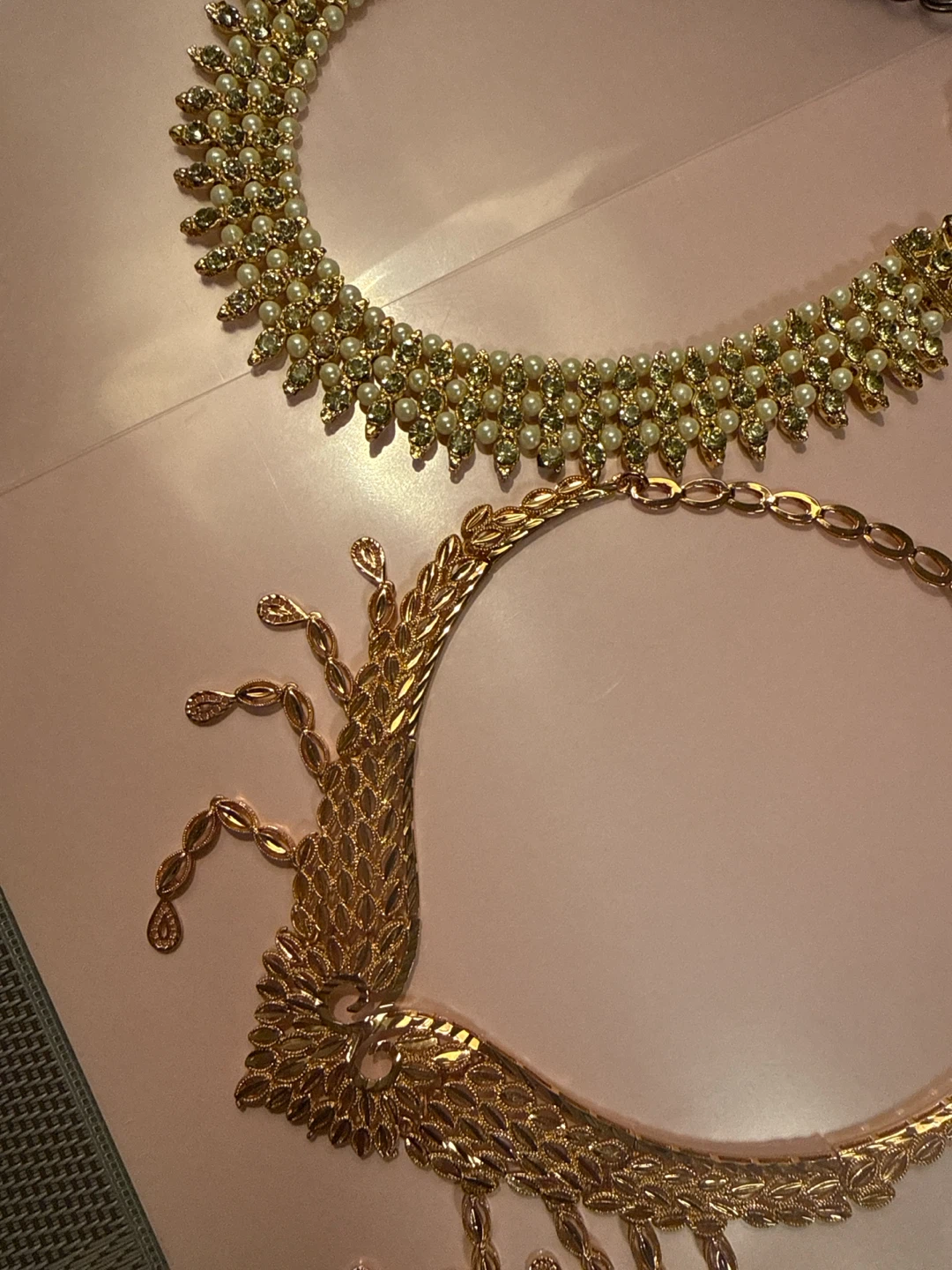 Luxury accessory-Two pieces for $25 - photo 2