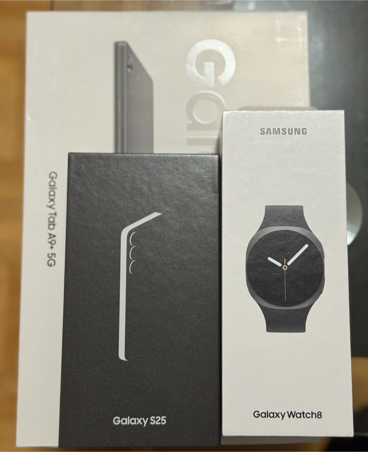 Samsung Galaxy Watch8, Galaxy S25, and Galaxy Tab A9+ 5G Bundle - photo 2