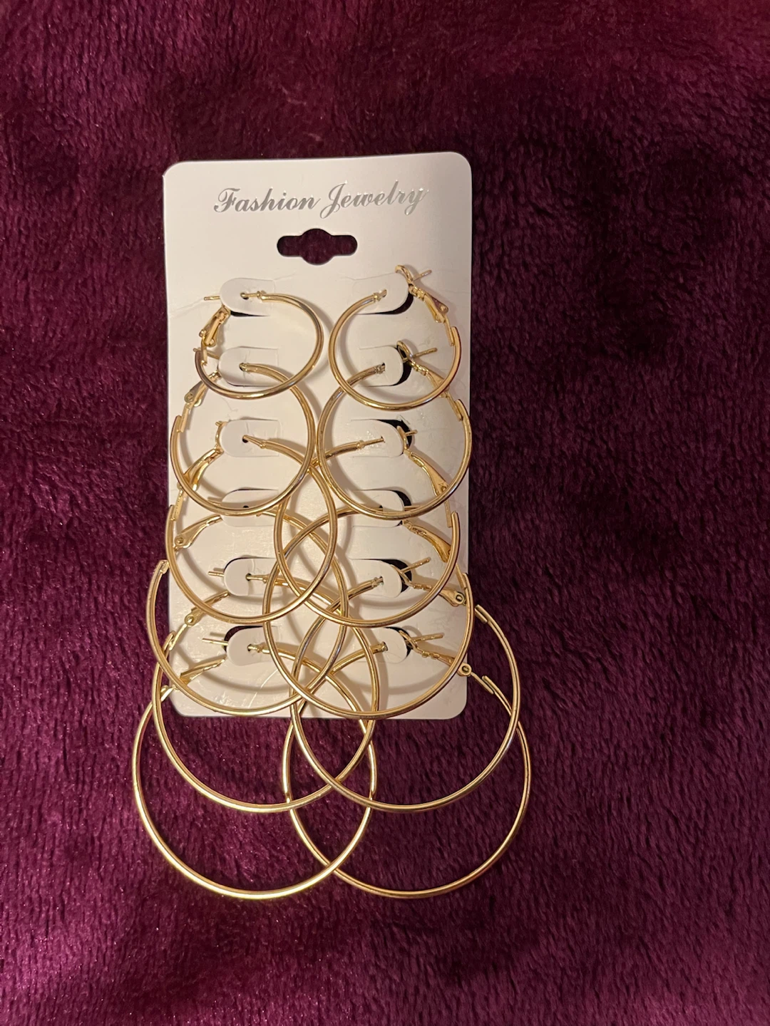 6 hoops in various sizes