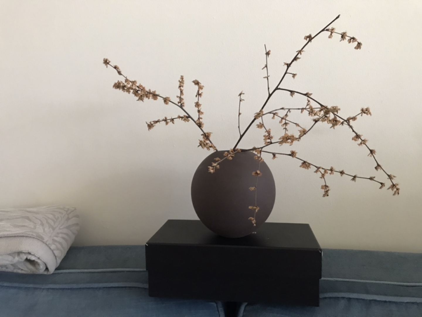 Ceramic Sphere Vase: Terence Conran Designer - photo 4