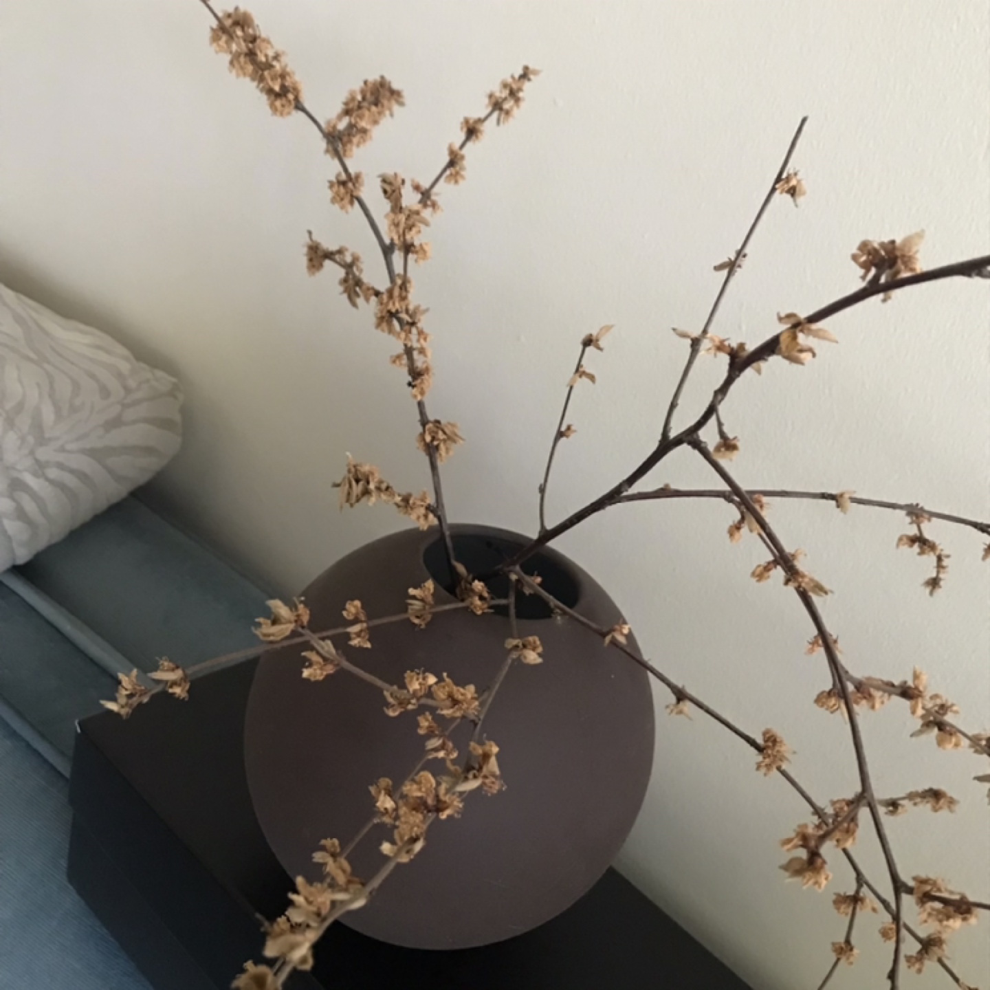 Ceramic Sphere Vase: Terence Conran Designer - photo 3
