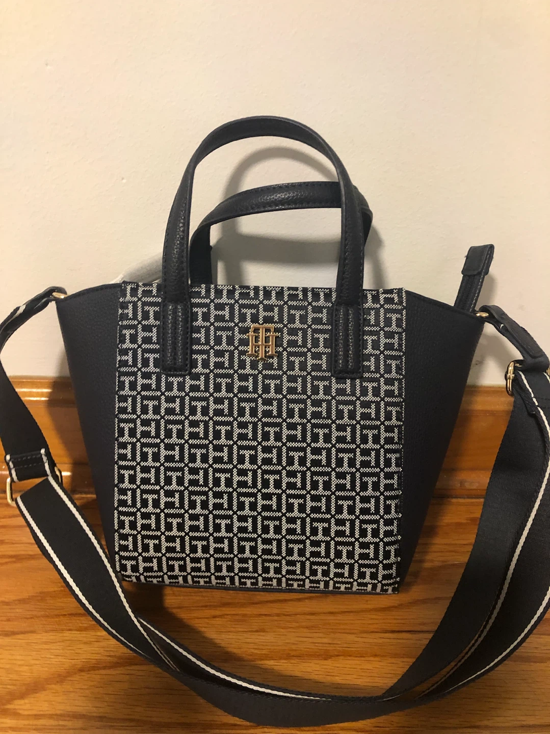 Tommy Hilfiger Tote Bag