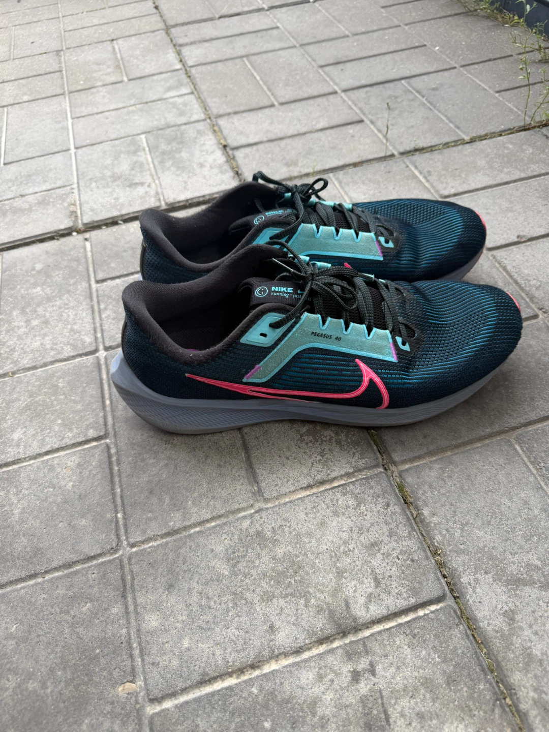 Nike Pegasus 40 Running Shoes - photo 2