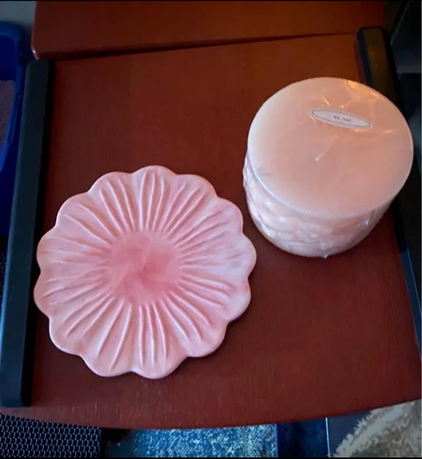 Light Pink Candle with Flower Plate Set - photo 3