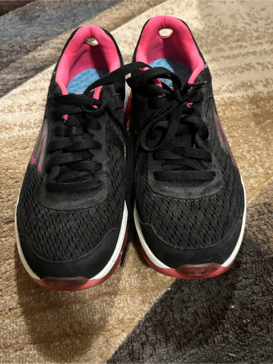 Sketchers size 7 like new condition - photo 3