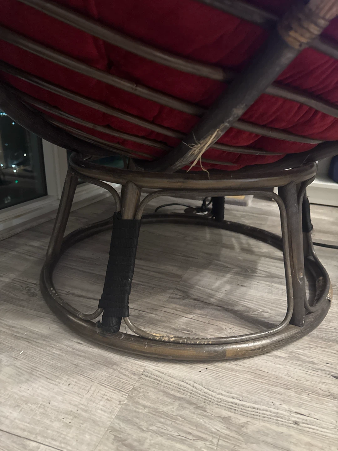 Papasan Chair with Red Cushion - photo 3