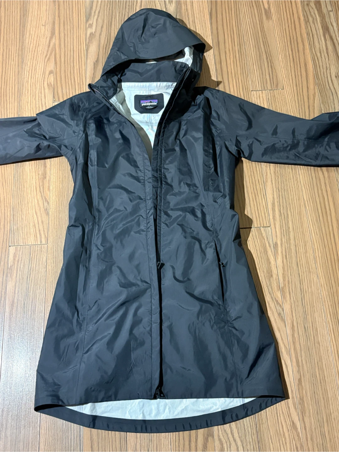 Patagonia Women's Rain Jacket - photo 4
