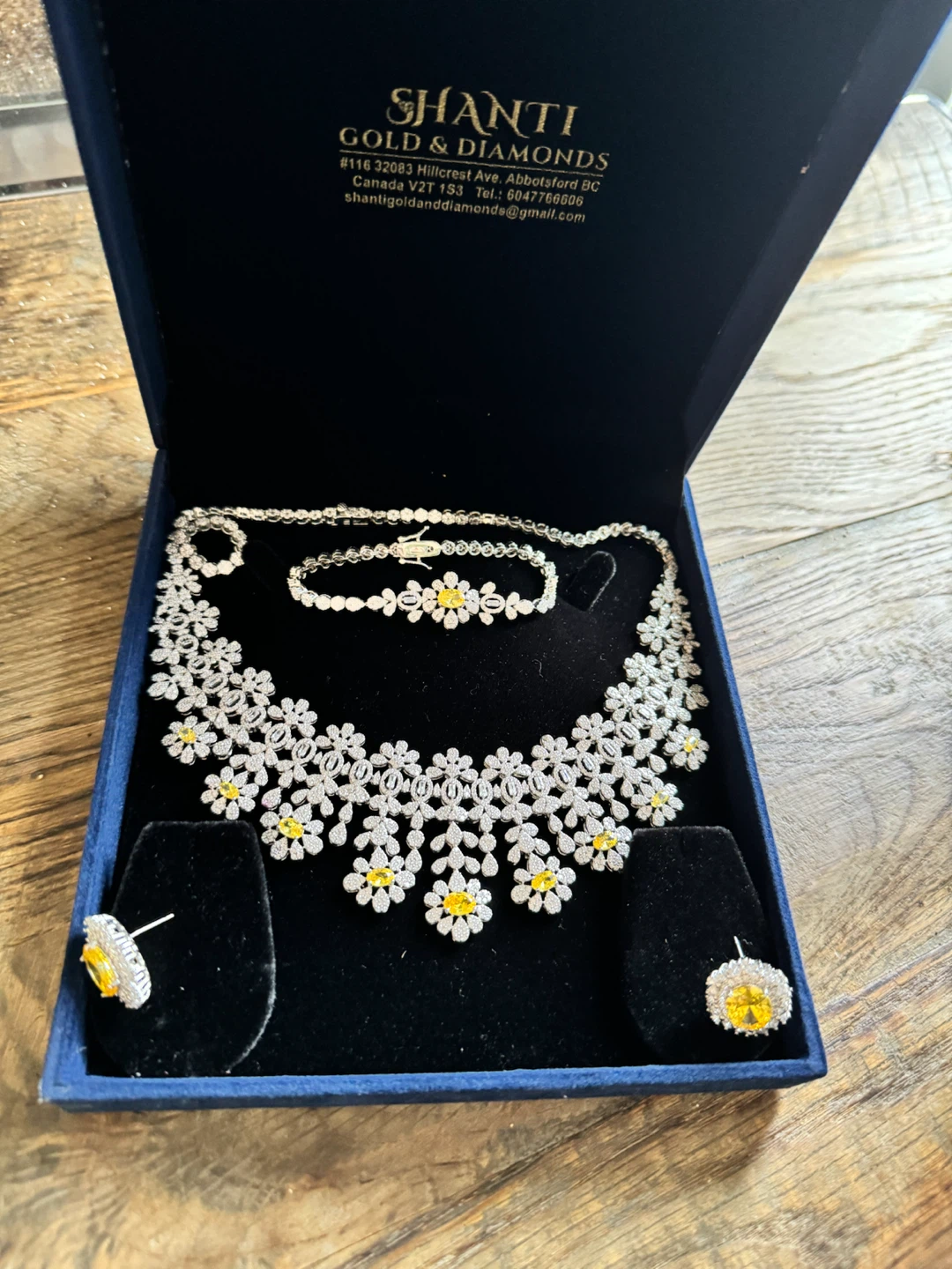 4pcs Shanti silver Jewellery Set