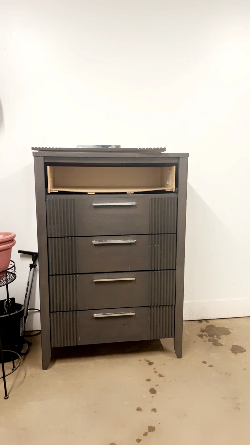 Dark Grey 4-Drawer Dresser