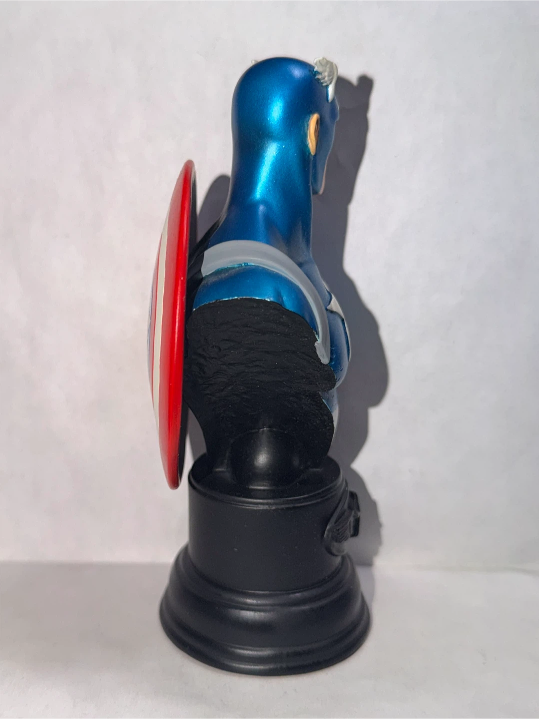 Bowen Designs Captain America Limited Edition Bust - photo 4