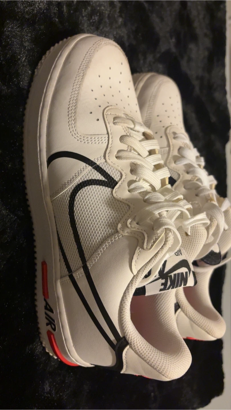 Nike Air Force 1 Sneakers