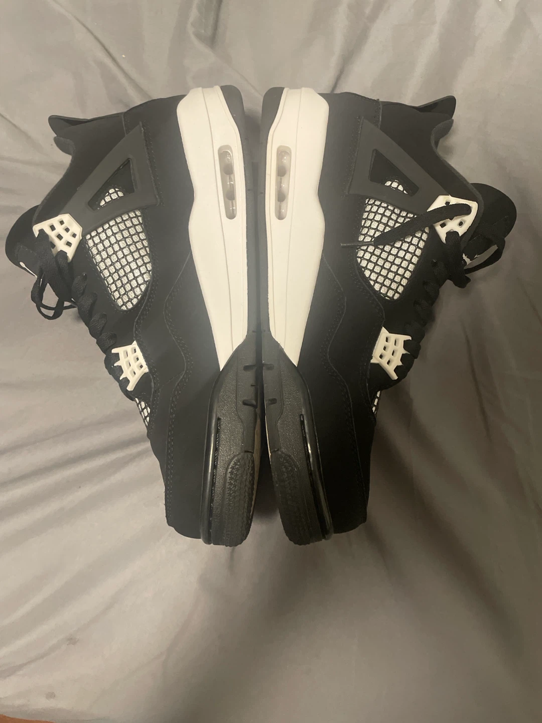 Air Jordan 4 white thunder - photo 3
