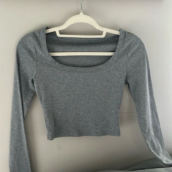 Grey Long Sleeve Crop Top